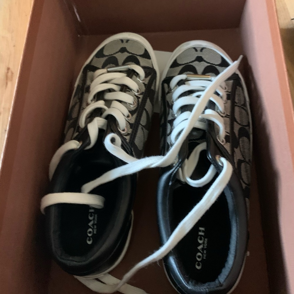 Coach logo sneakers size 7.5